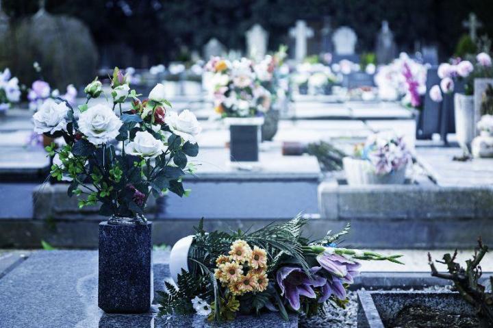 Service d'inhumation à Pégomas